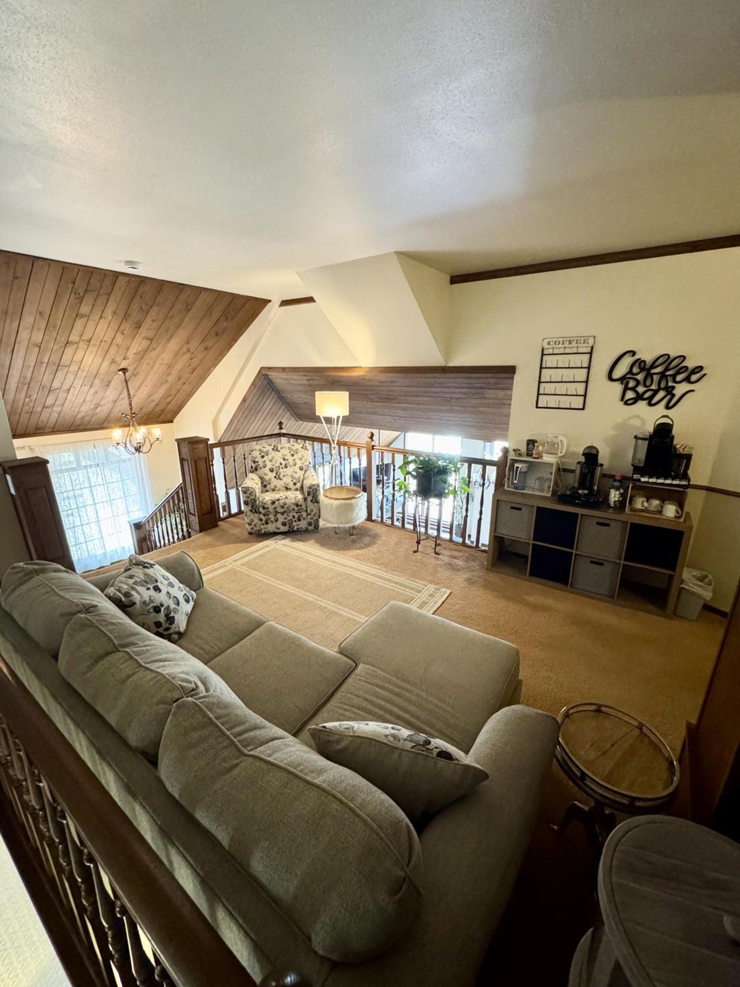 Otter Creek Eau Claire Altoona Bed & Breakfast Exterior photo